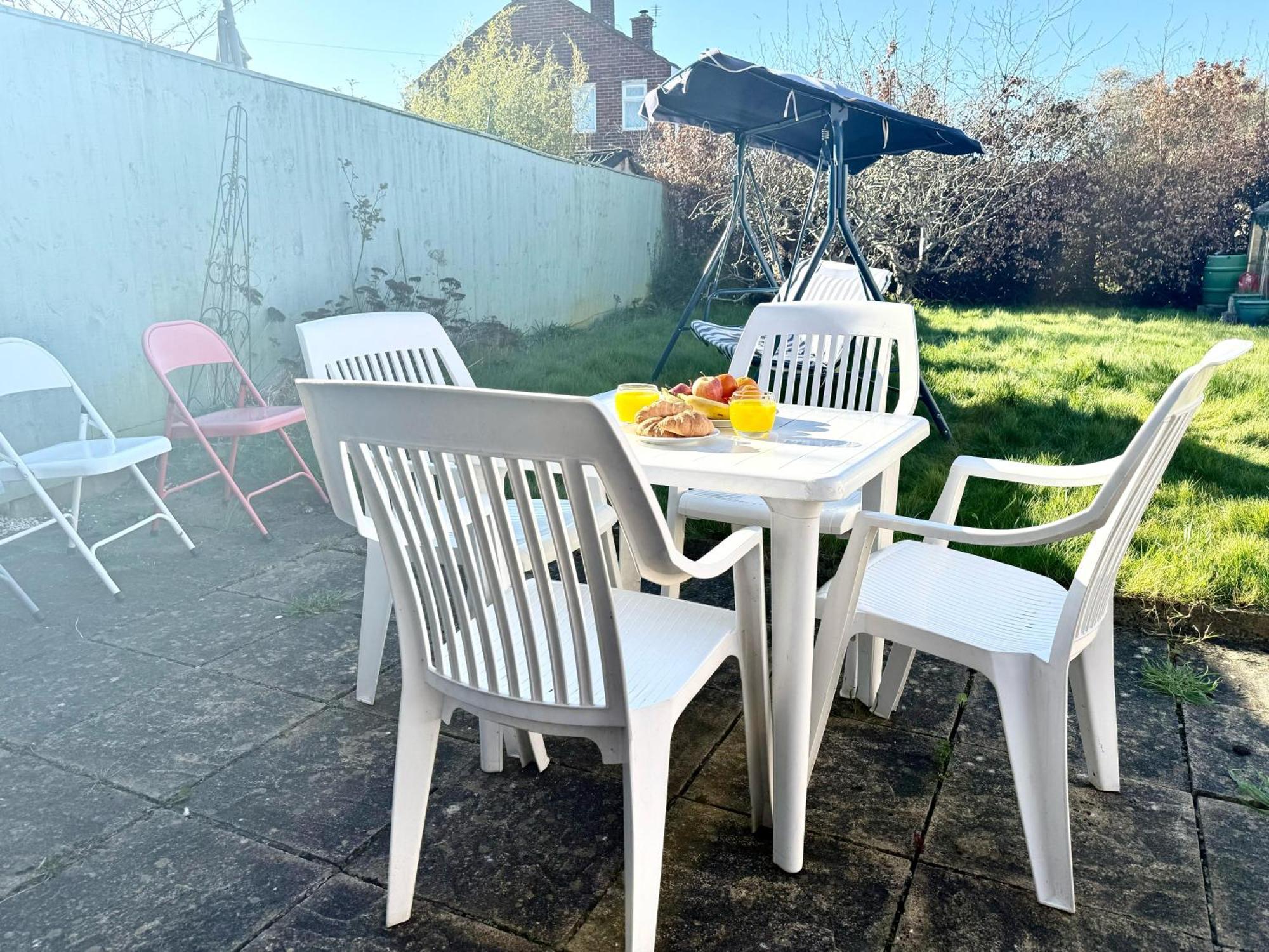 Stylish 3-Bedroom House With Garden & Free Parking'S, Prime Location With Private Garden Kidlington Exterior photo
